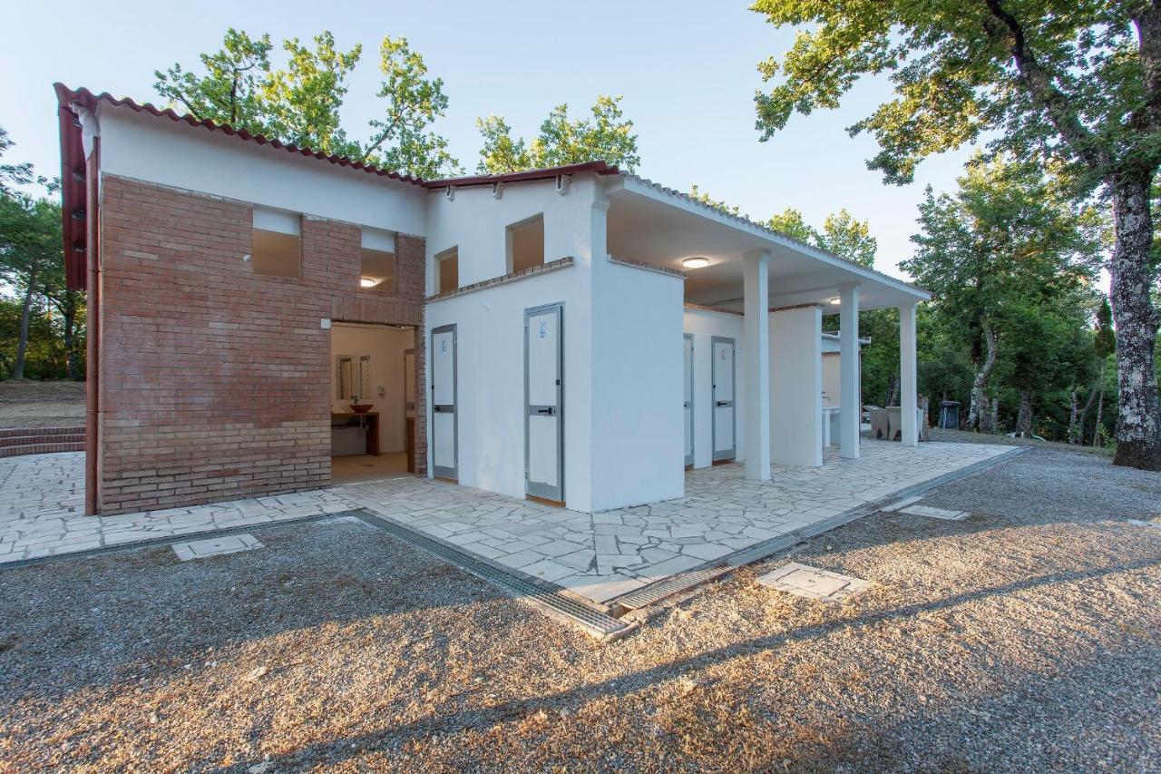 Luxor Chianti Glamping Village カステッリーナ・イン・キアンティ シエナ エクステリア 写真