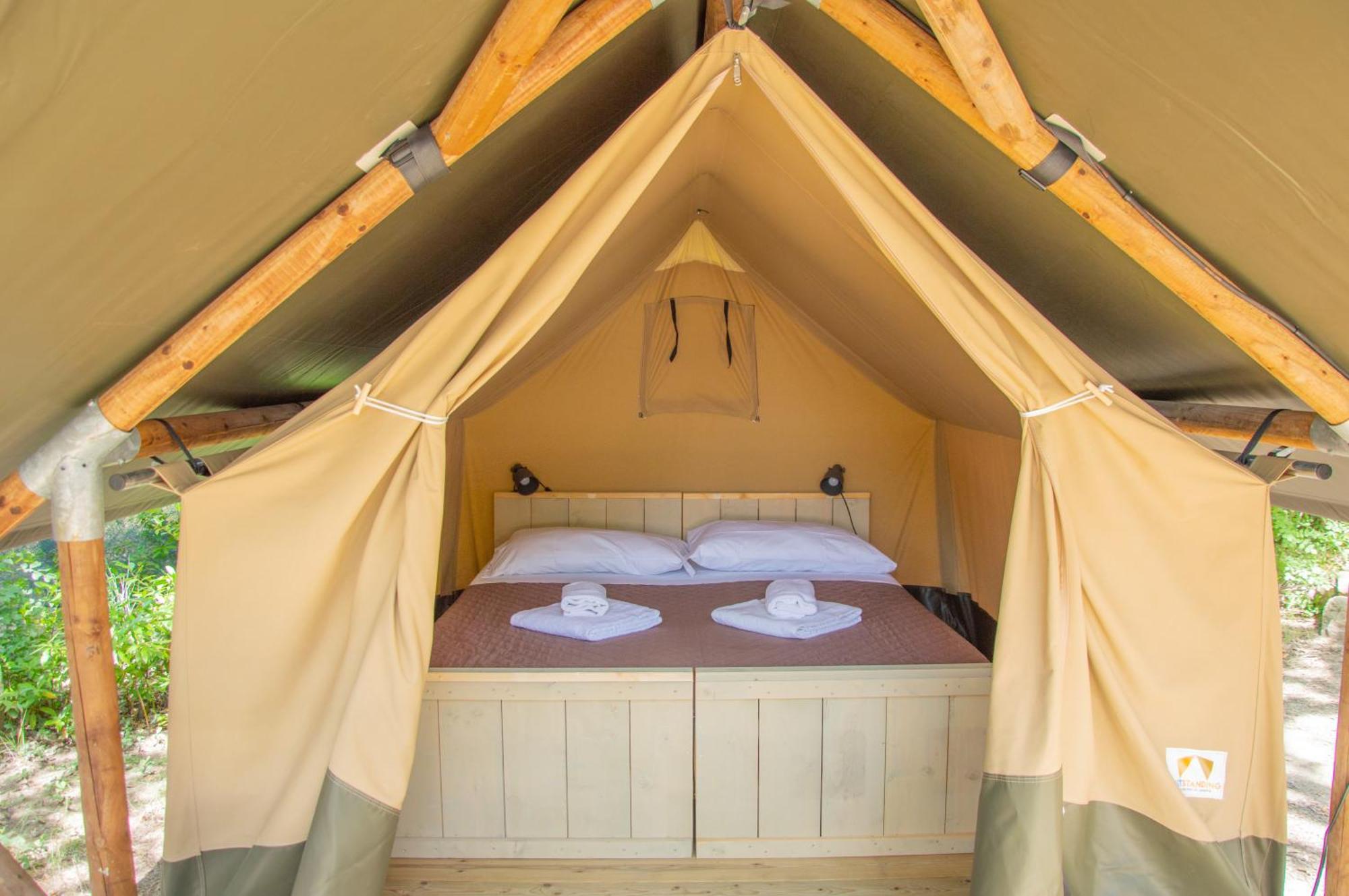 Luxor Chianti Glamping Village カステッリーナ・イン・キアンティ シエナ エクステリア 写真