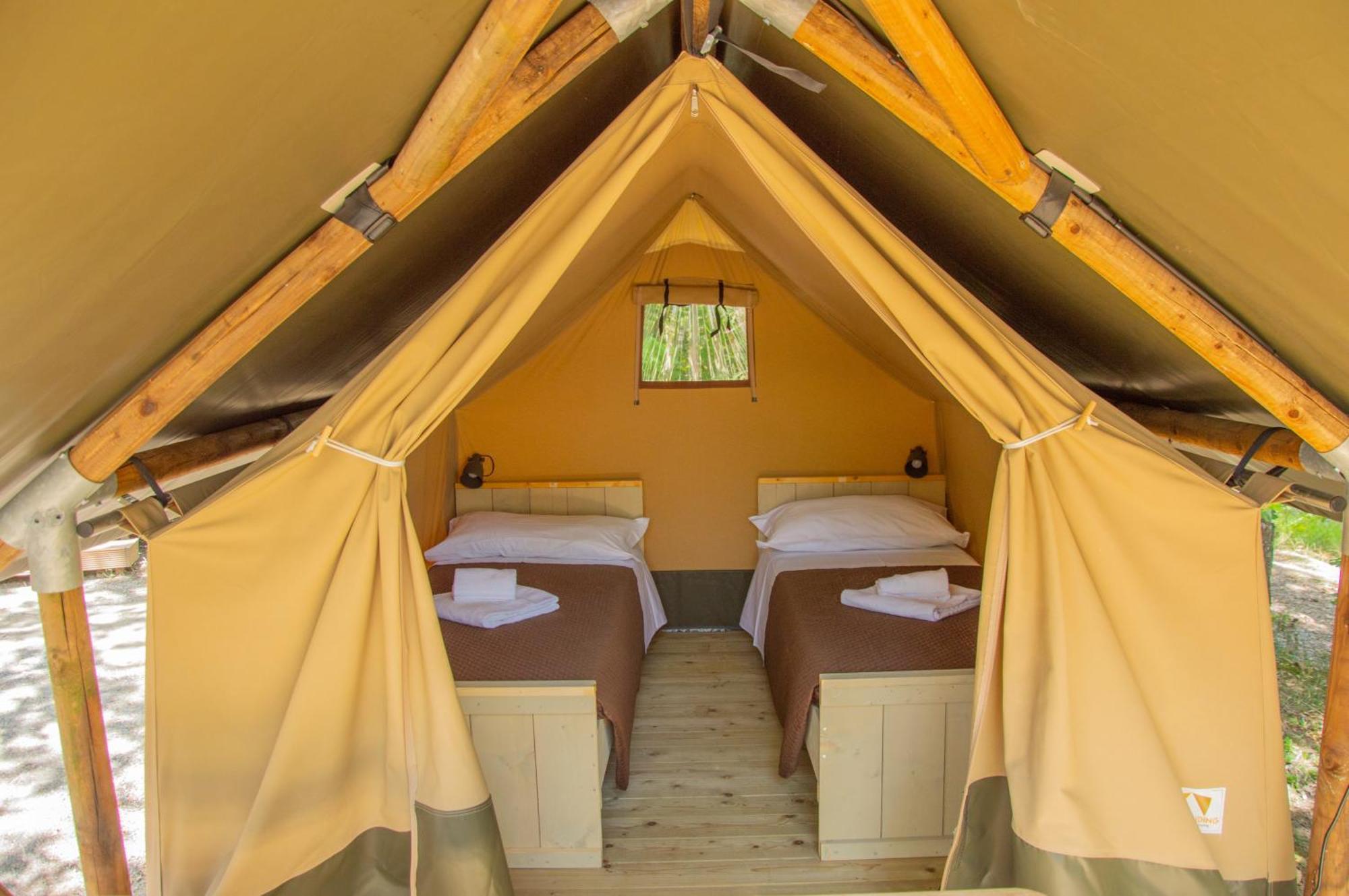 Luxor Chianti Glamping Village カステッリーナ・イン・キアンティ シエナ エクステリア 写真