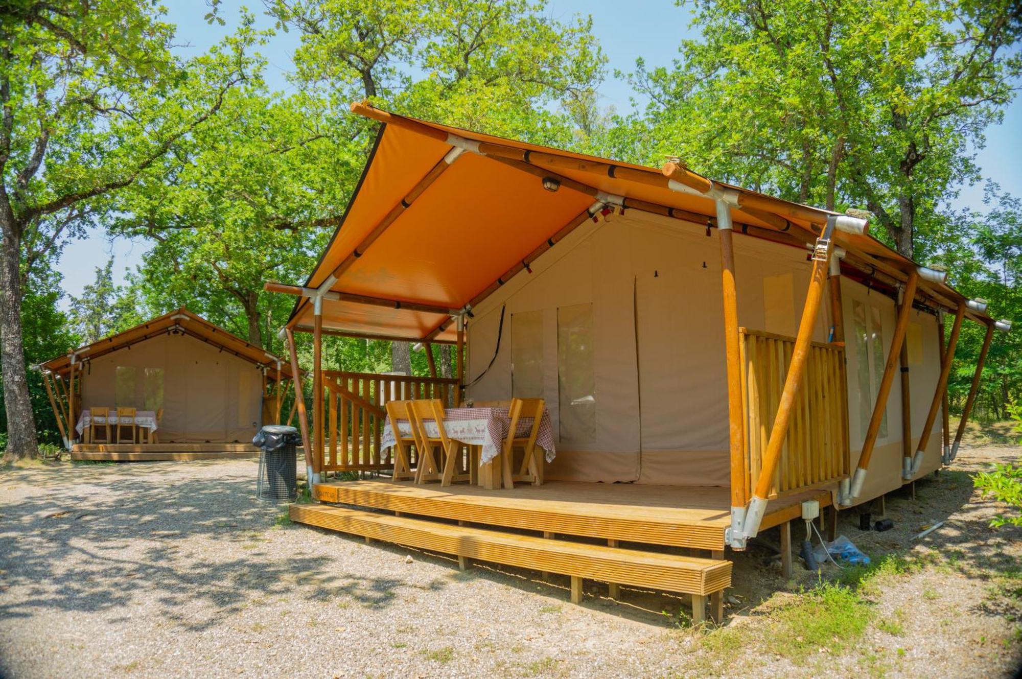 Luxor Chianti Glamping Village カステッリーナ・イン・キアンティ シエナ エクステリア 写真