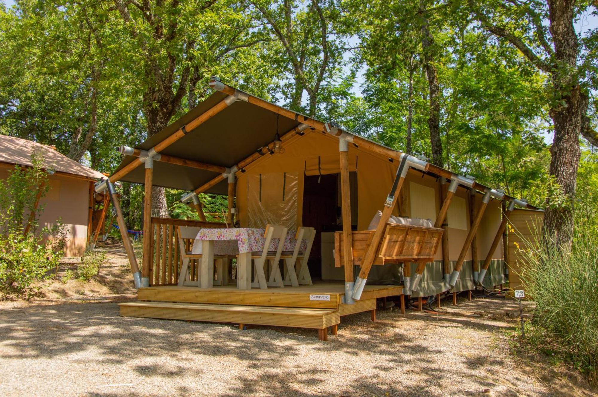 Luxor Chianti Glamping Village カステッリーナ・イン・キアンティ シエナ エクステリア 写真